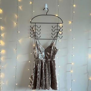 URBAN OUTFITTERS- Crushed Velvet Romper